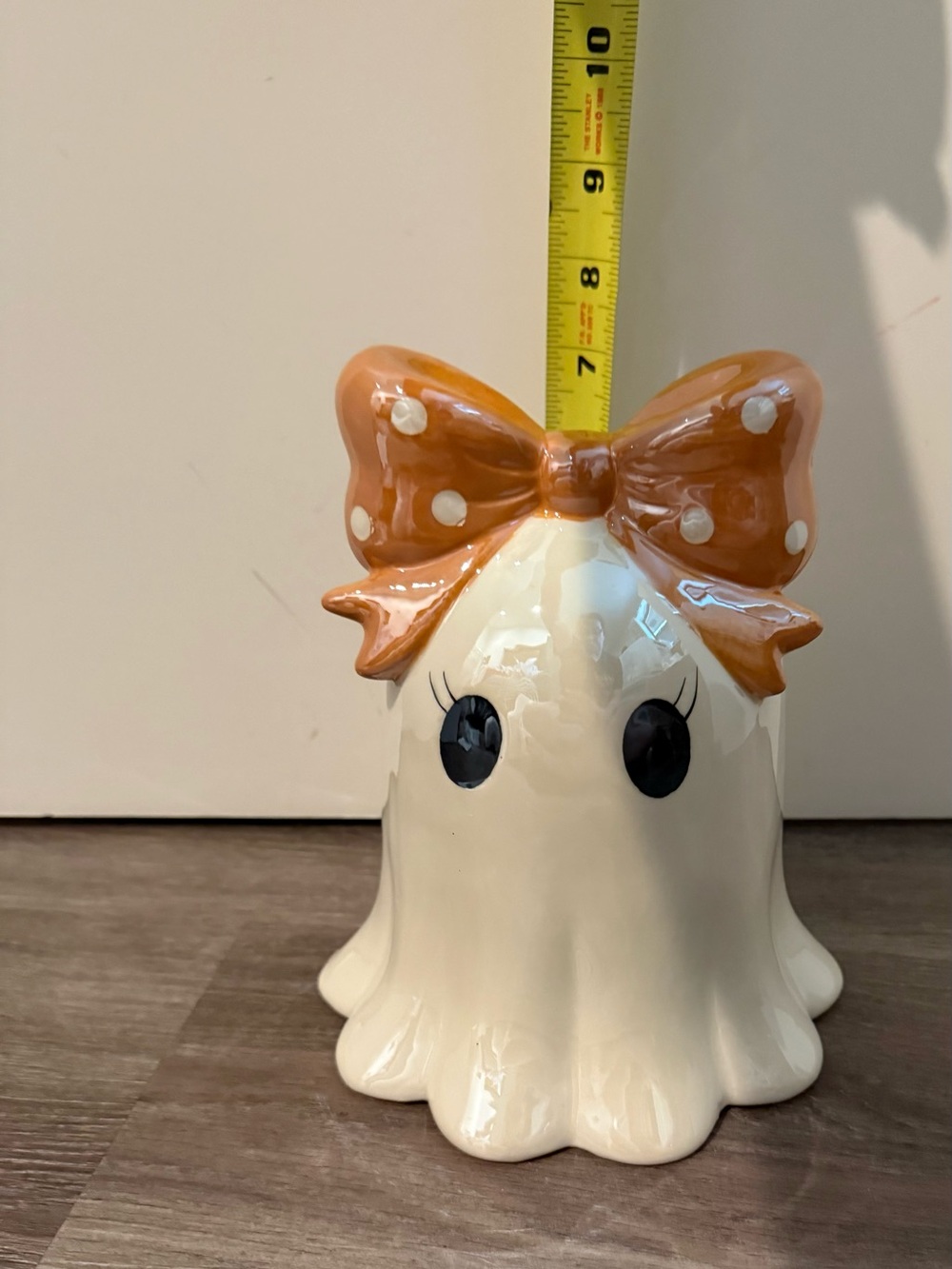 Absolutely Adorable Ceramic Ghost Figurine with Orange Bow and Eyelashes- NWT - Picture 6 of 6
